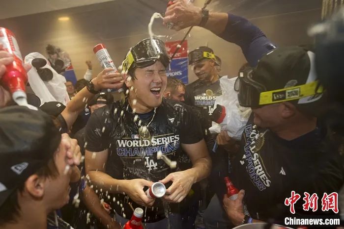 大谷翔平转会首季率领道奇夺冠，书写世界大赛