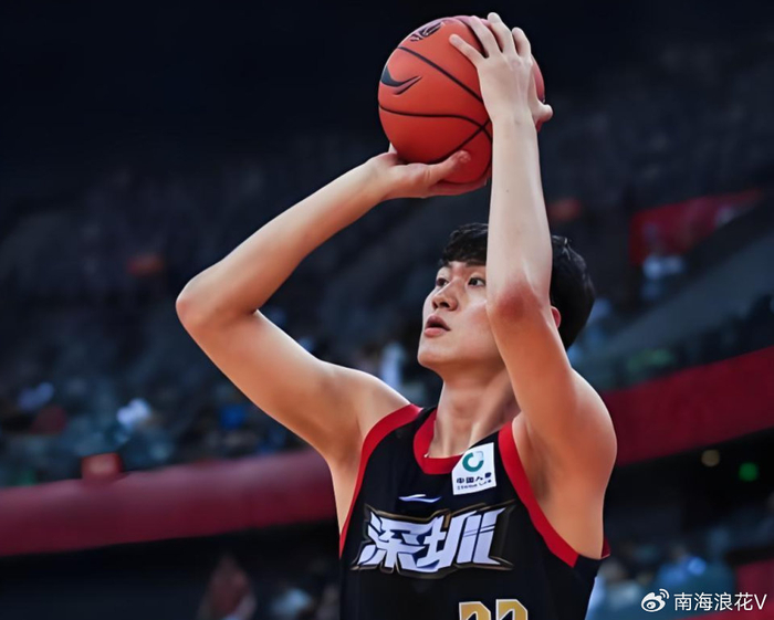 深圳队15分大胜广厦 王浩然砍32分引领进攻风暴