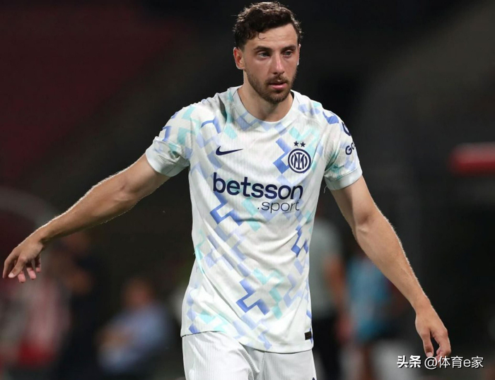 卡洛斯·奥古斯托续约悬而未决，罗马或成替代方