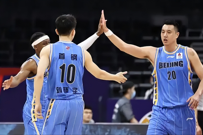 北京首钢季后赛前补强引援 裁掉贝利签约威廉姆